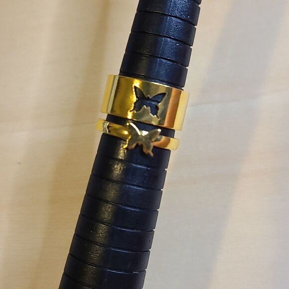 2 Gold plated couples rings Size 7 and their adjustable. - Picture 1 of 4